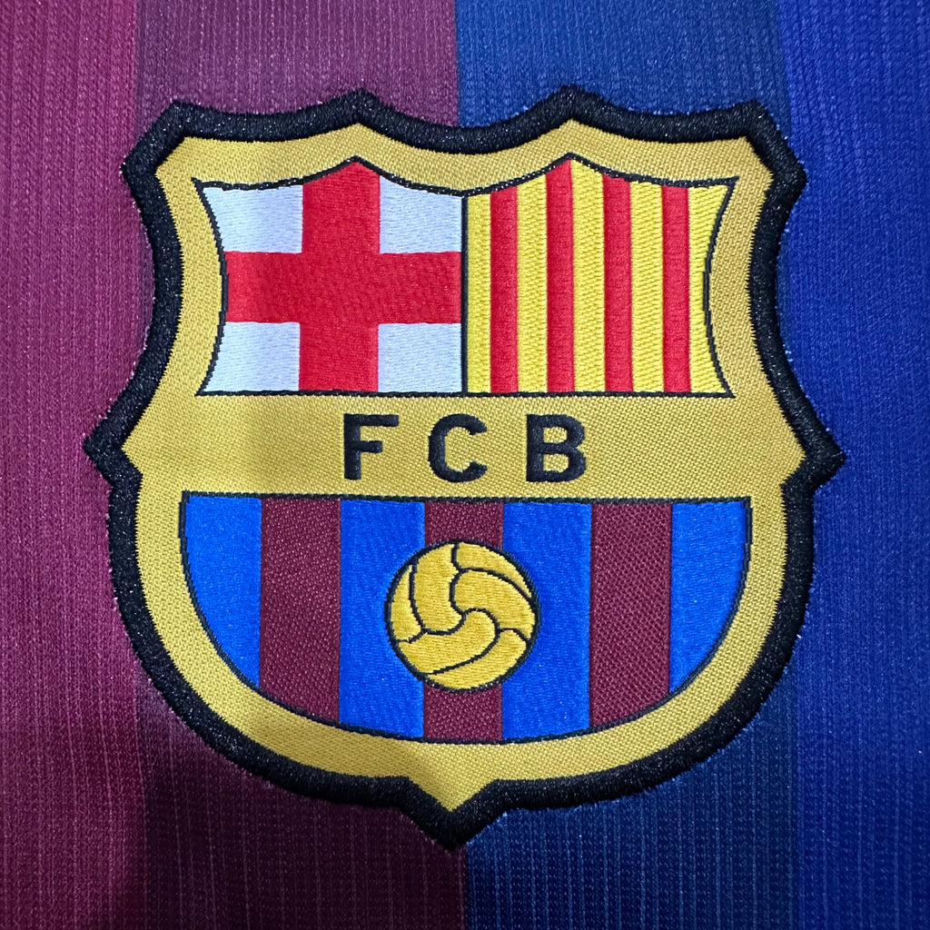 Barcelona Local 26/27 Versión Aficionado